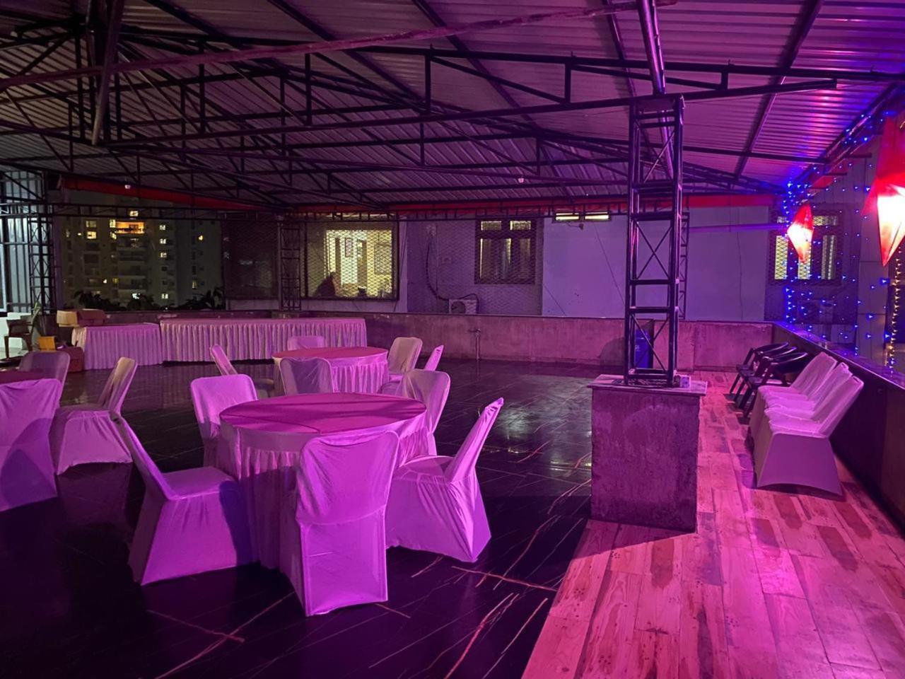 Priya Tours And Travels Hotell Guwahati Exteriör bild